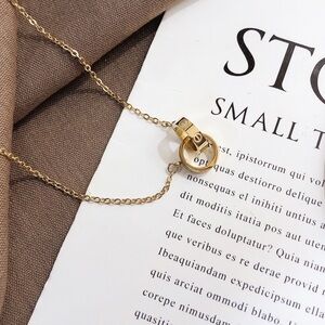 Elegant Gold Necklace